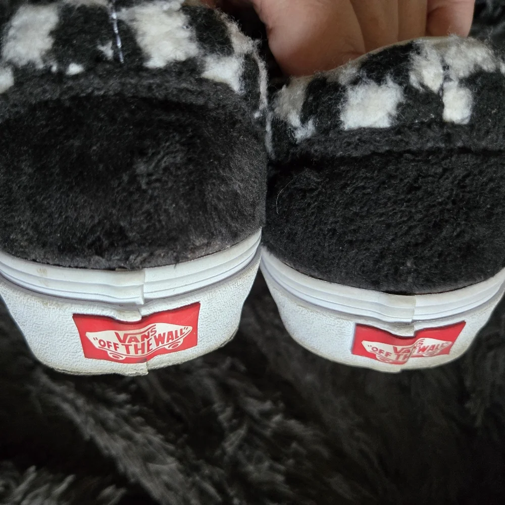 VANS | Sherpa Black and White Checkerboard Sneakers Sz 7.5 M / 9 W